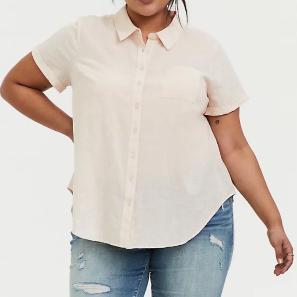 NWT Torrid Textured Woven Peach Blush Button Up 2X